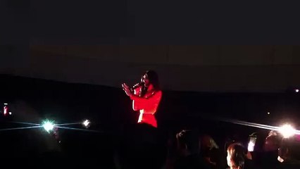 «What a great voice and the best mise-en-scene @ConchitaWurst  #ViennaSphere #bcn #viena #tonight