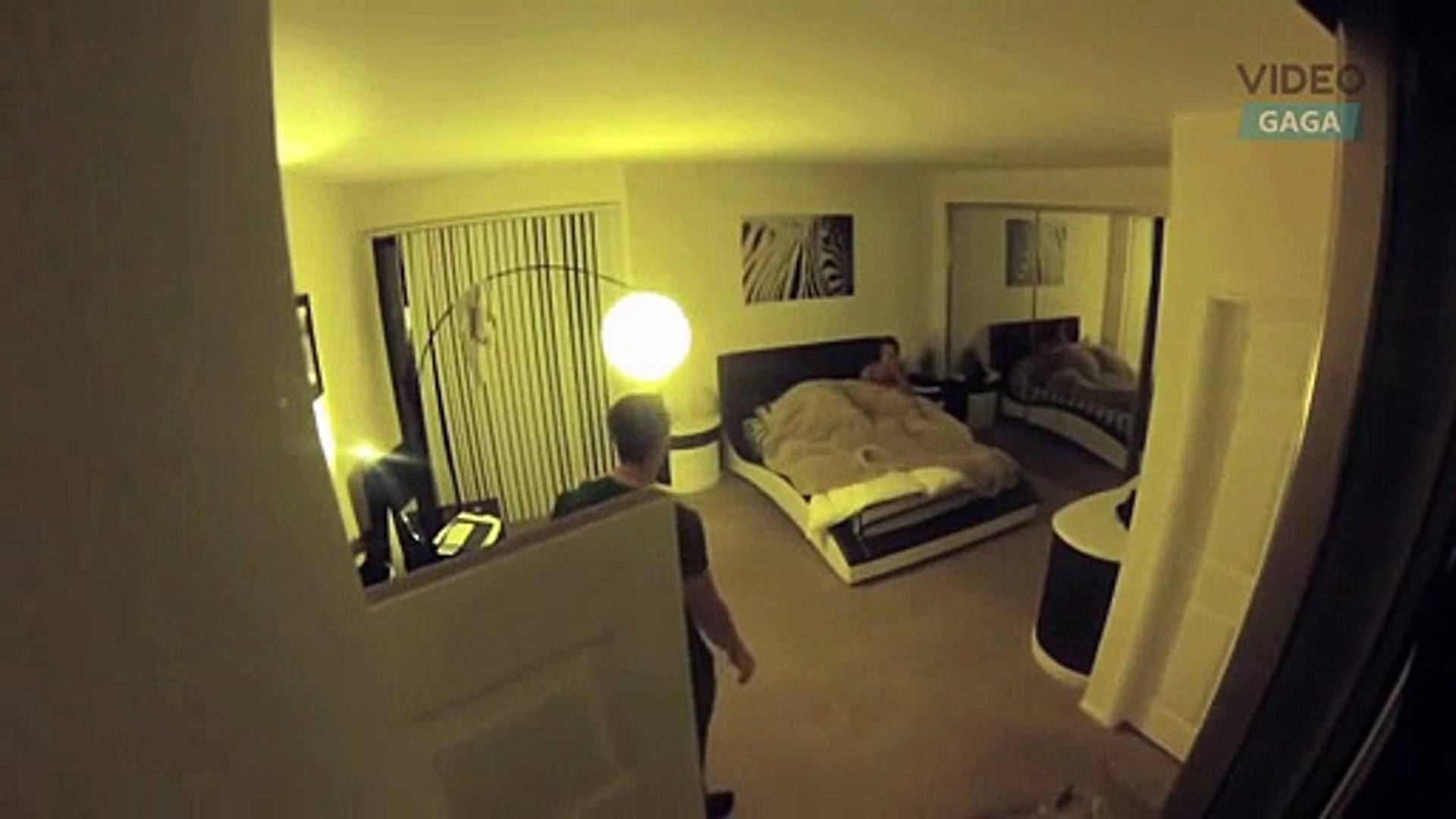Son catch his mom in the bed with his best friend - Best hidden camera ever  seen - video Dailymotion