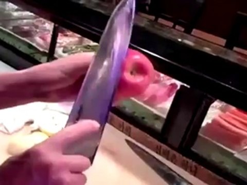 Mira esta técnica para pelar una manzana en 15 segundos