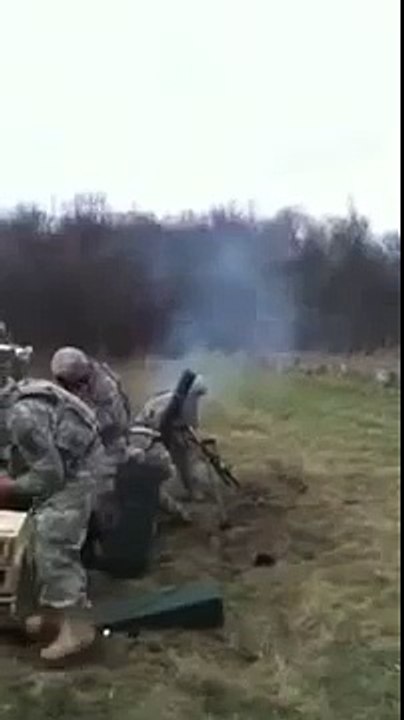 Bombe est tombée près du canon - armée FAIL / Bomb fell near the cannon - army FAIL