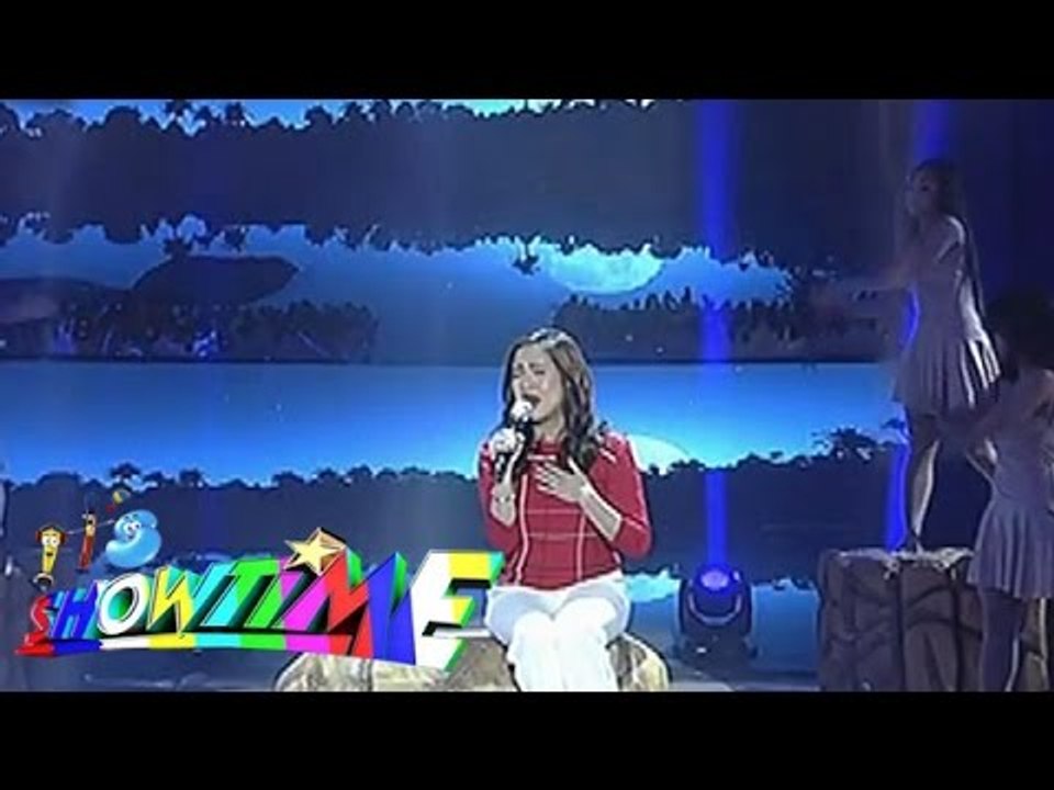 Jolina Magdangal sings "Miss Kita Pag Christmas/Laging Tapat" on Showtime