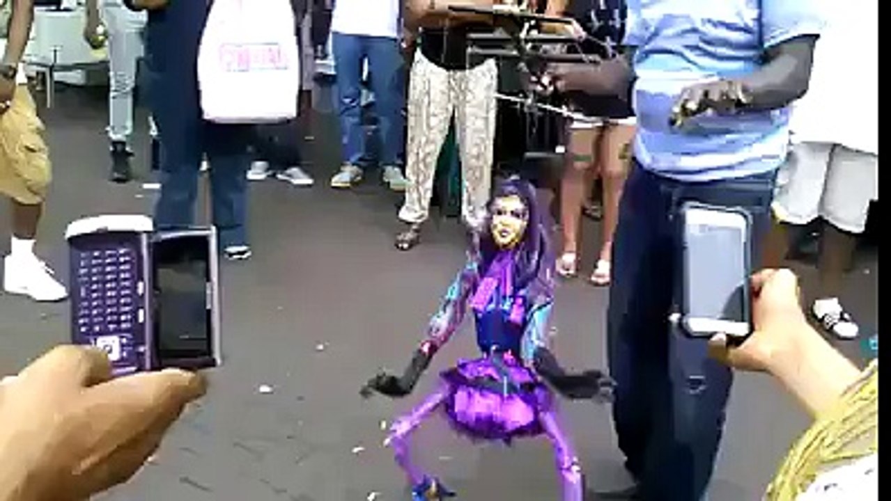 Puppete amazing