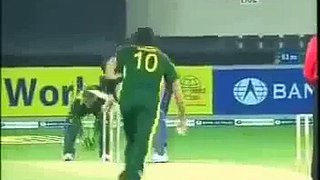 KEVIN PIETERSON vs SHAHID AFRIDI FUNNY INCIDENT In Cricket