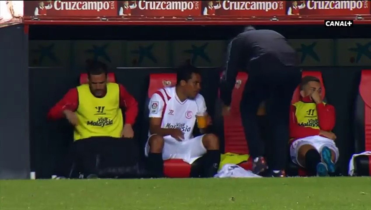 Sevilla's Navarro can't contain himself on the bench (when you gotta go, you gotta go)