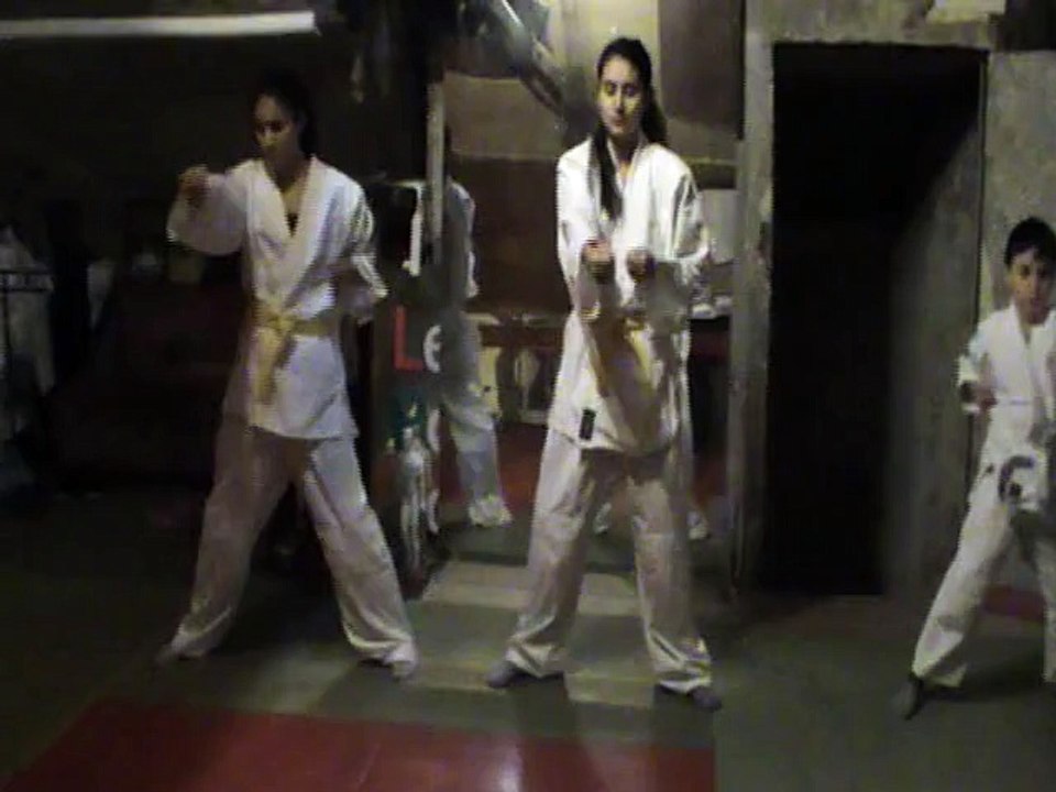 Shikko dashi shudan tsuki (kara tsuki)