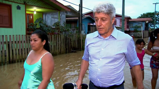 Assistir PROFISSÃO REPÓRTER - 17-03-2015 - Cheia no Acre - Parte 1/2 Online Completo Íntegra TV Globo HD 720p 17/03/2015