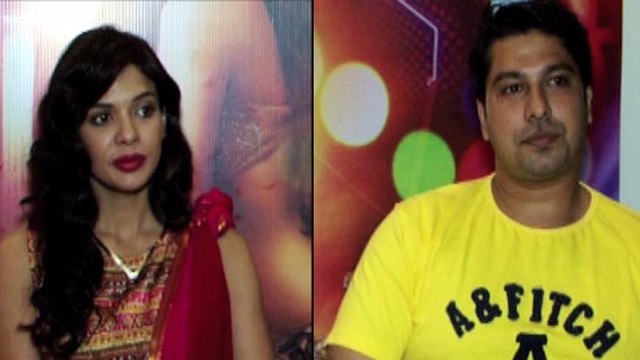 Sara Loren INTERVIEWS For Barkha