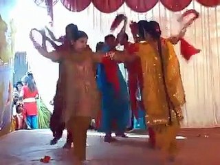 Local Girl Dance In School Function