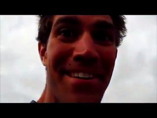 Kaplumbağalar denize gidiyor.