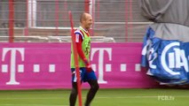 Arjen Robben perfecting his trademark move-shots