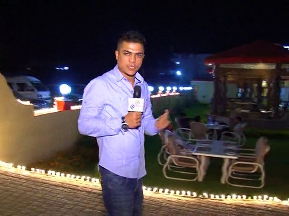 Ghiza-O-Maza Mehfil Restaurant, Part 1