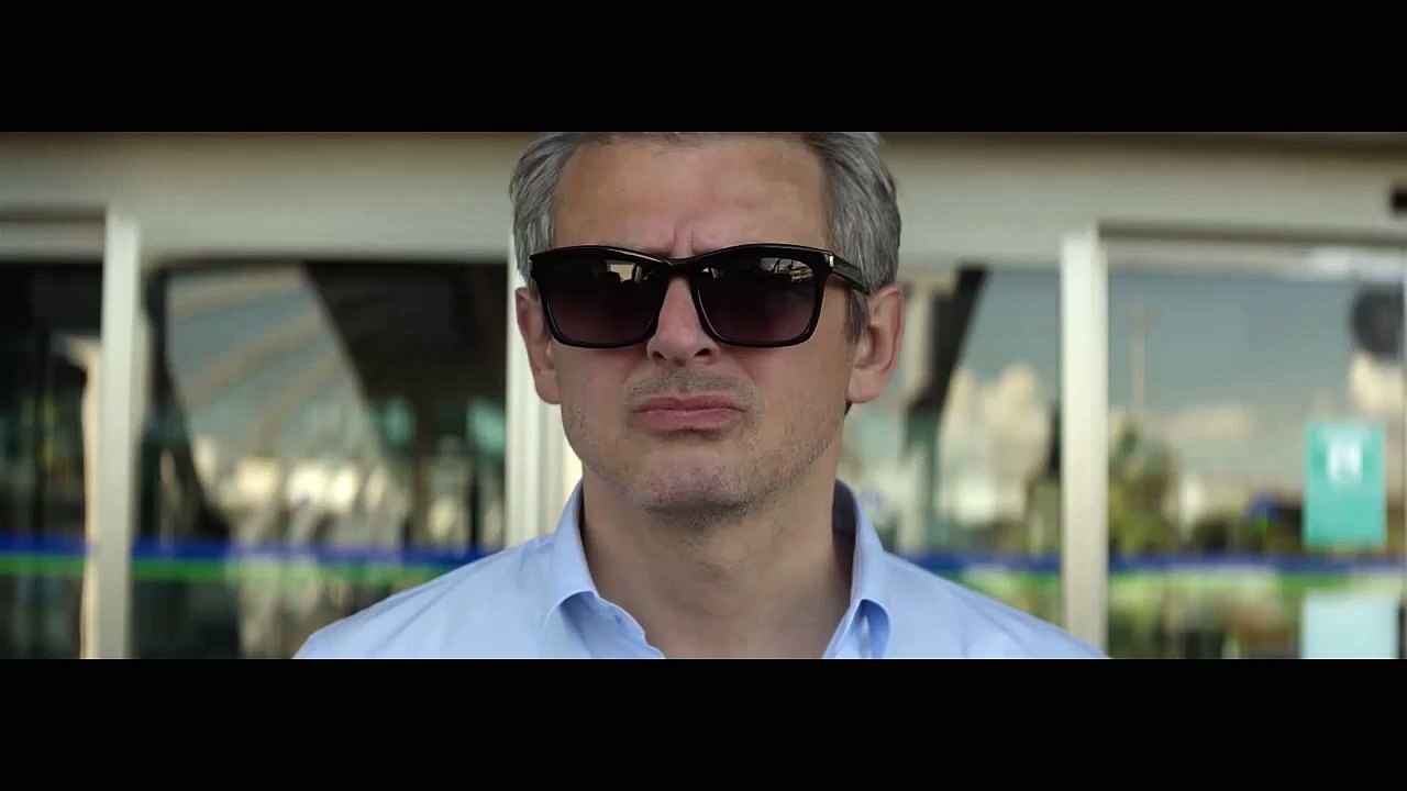 BoConcept furniture - L'invité avec Mads Mikkelsen