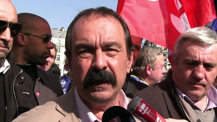 Des milliers de retraités manifestent