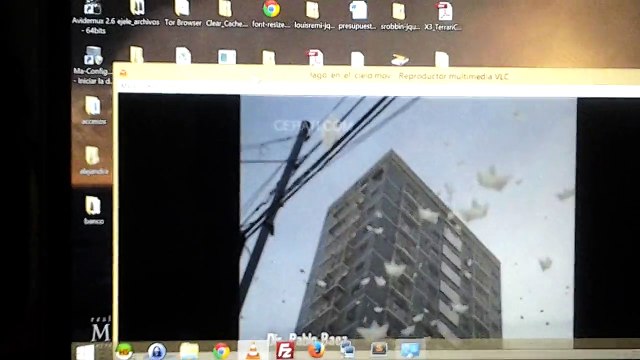 Tres monitores , Pantalla integrada hdmi escritorio extendido television+ monitor vga