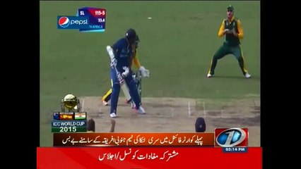 South Africa rout Sri Lanka to reach Semi-final