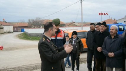 Konya Jandarma, Çanakkale Zaferi Anısına 3 Bin 800 Adet Bayrak Dağıttı