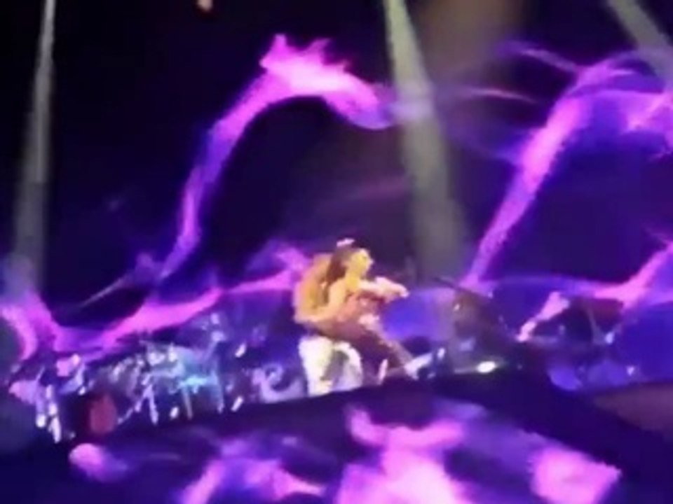 Nicki Minaj - The PinkPrint Tour2015- Live in Stockholm, Sweden 16.3.2015 Full HD
