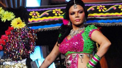 OMG !!! Rakhi Sawant wants to Kiss Virat Kohli