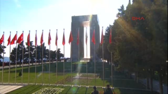 9- Şehitler Abidesi'ndeki Törende Türk Yıldızları Savaş Uçakları Gösteri Uçuşu Yaptı