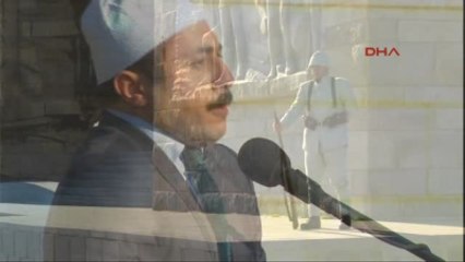 11- Şehitler Abidesi'nde Tören Düzenleniyor