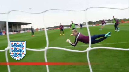 Henderson smashes a goal past Hart | Inside Training