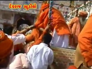 Aaj Re Anand Mhare | Gujrati Devotional Video Song | Bheekhudan Gadhavi | Devraj Studio