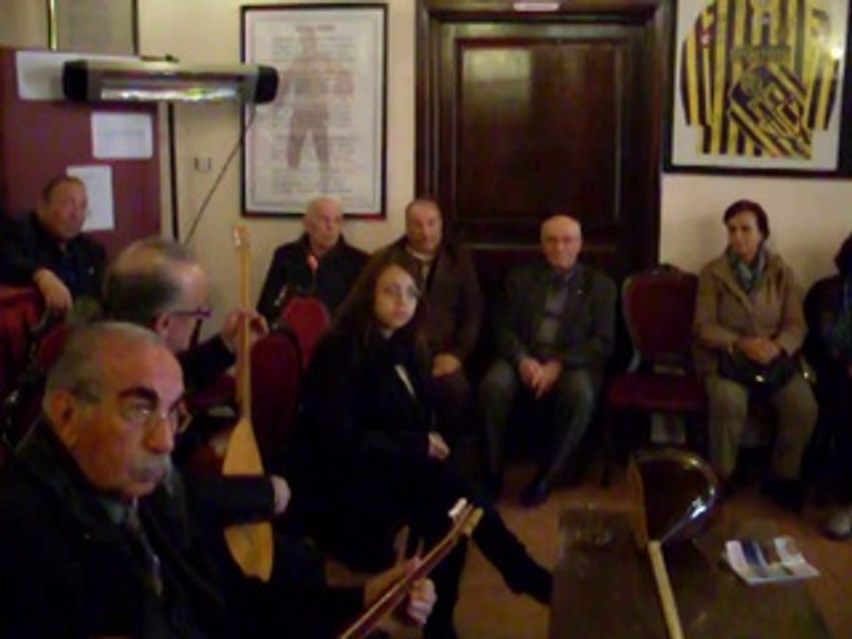 bir fırtına tuttu bizi