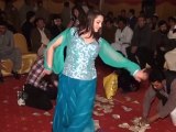 Mujra -  Budhe Vare V Ishq - Professional Pakistani Dancer DANCE on Wedding (HD)