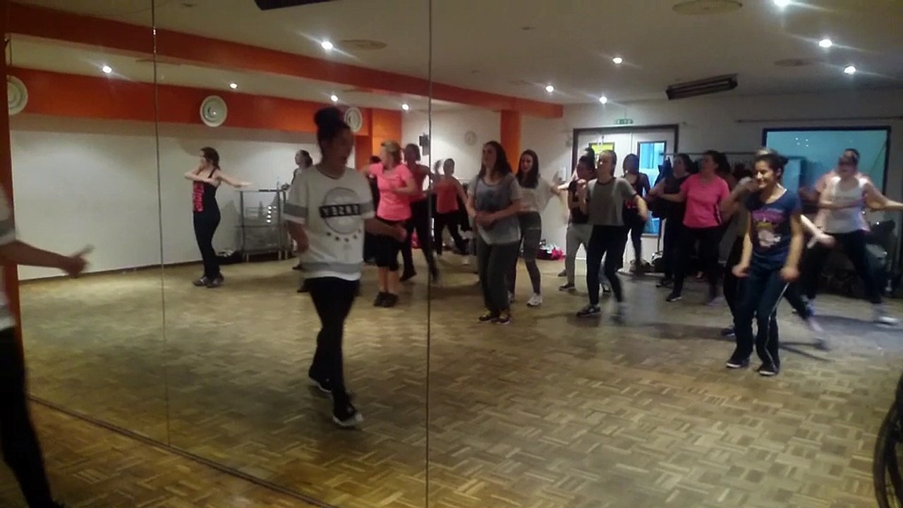 BRUNO MARS-ZUMBA-APOLLONIO JESSICA