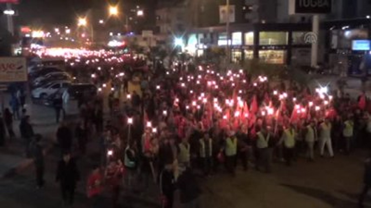 18 Mart Çanakkale Zaferi ve Şehitler Günü - Erdemli İlçesinde Mehterli, Meşaleli Yürüyüş Düzenlendi