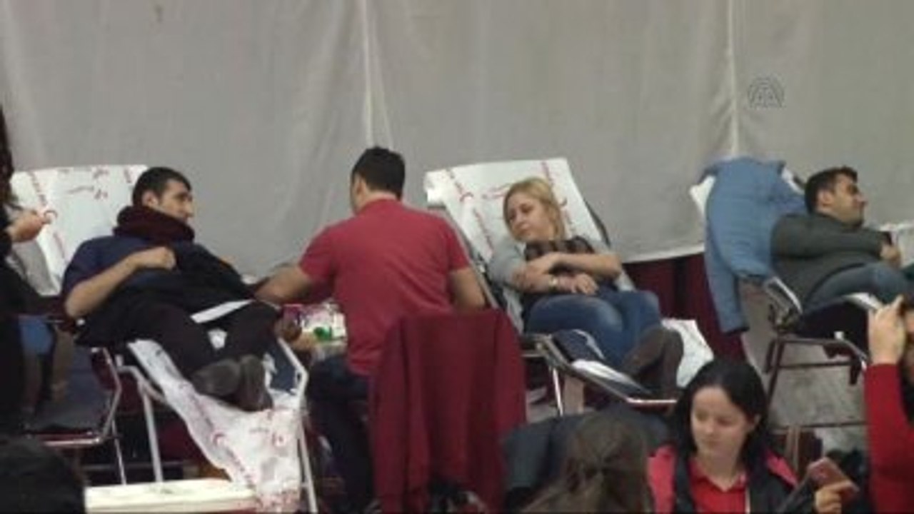 18 Mart Çanakkale Zaferi ve Şehitler Günü - Kan Bağışı Kampanyasında 1915 Ünite Kan Toplandı