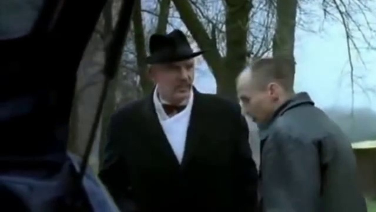 Janusz korwin-Mikke i Paweł Kukiz w filmie "Wtorek" (2001r.)