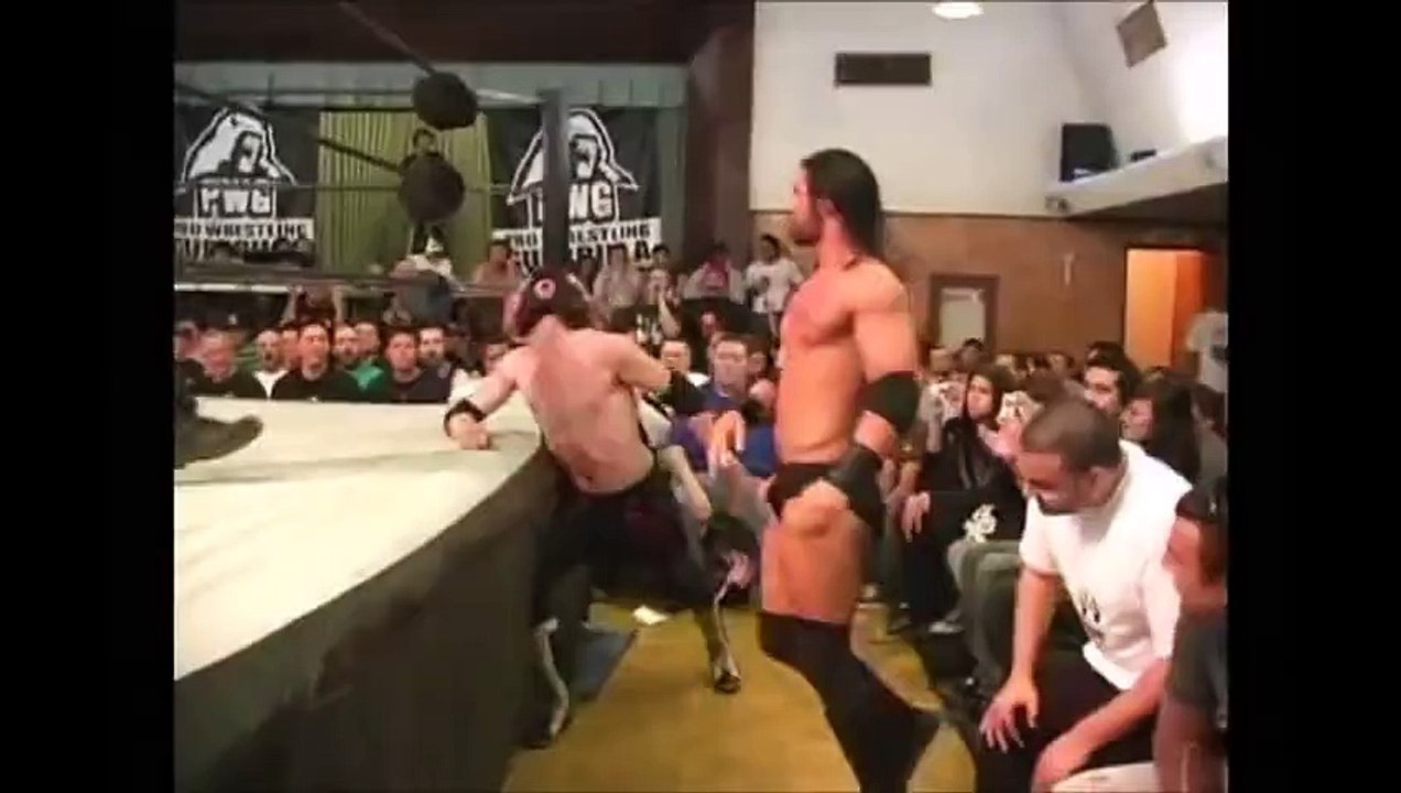 Tyler Black (Seth Rollins) vs El Generico (Sami Zayn) (PWG)