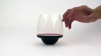 The Un Spillable Wine Glass   Tag Someone That Needs This