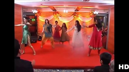 Desi Girls Mehndi Night Dance - Laila Main Laila