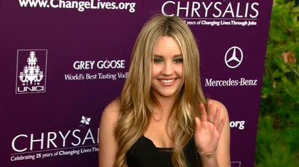 Amanda Bynes Returns to Twitter with Pencil Sketch