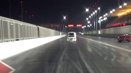 Une voiture s'envole pendant une course et se crash violemment