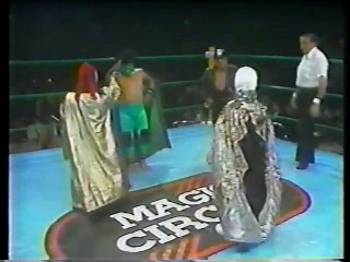 Octagoncito/Mascarita Sagrada vs Espectrito/Piratita Morgan (09/19/91)