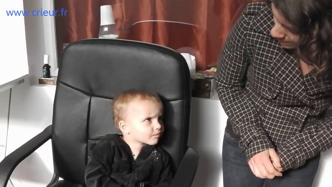 L'association Petit à Petit au salon de la Bien Naissance, le 10 mai 2015 en Avignon.