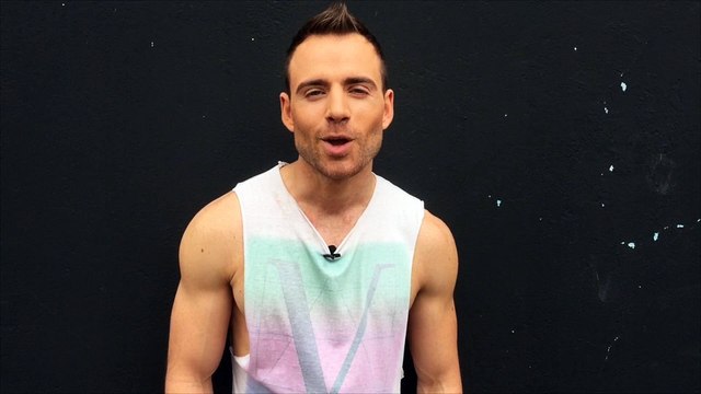 Joaquin baila en Yingo