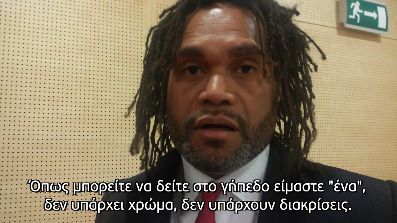Ο Karembeu στο Contra