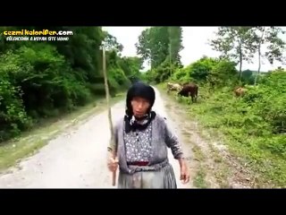 HES'lere Karşı Çıkan Karadenizli Teyze (Küfür İçerir)