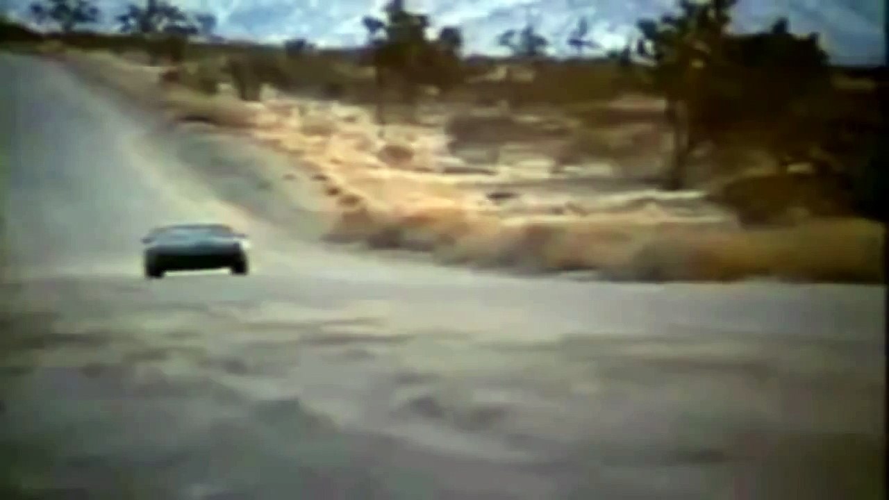 K2000, le générique avec Kitt et Michael Knight