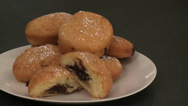 Recette de beignets fourrés au chocolat - Gourmand