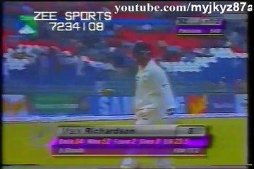 Shoaib Akhtar Test Best Bowling Figures 6 for 11 !!!