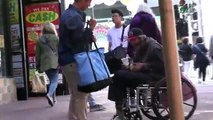GIVING SANDWICHES TO HOMELESS IN SAN FRANCISCO!