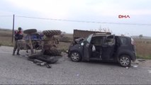 Manisa CHP'li Vekil Adayının Otomobili Traktöre Arkadan Çarptı 1 Ölü 2 Yaralı