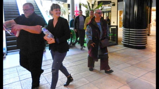 PEOPLE DESIRELESS & ANTOINE AURECHE SÉANCE DE DÉDICACE