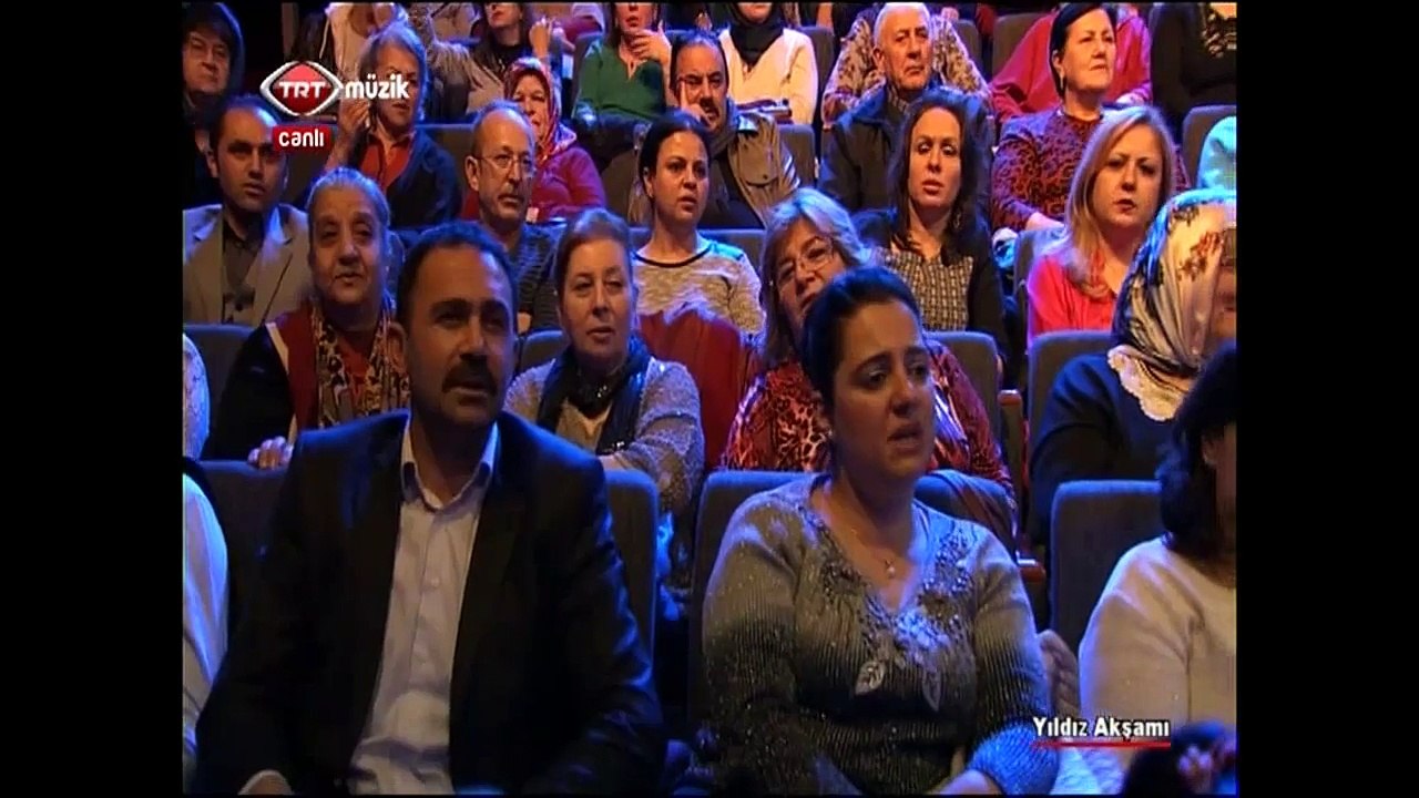 MUAZZEZ ERSOY_HASAN KAÇAN-KARA TREN GECİKİR BELKİ HİÇ GELMEZ