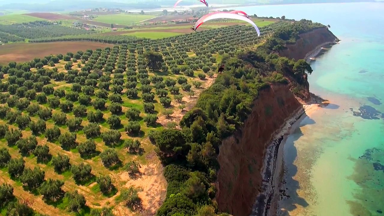 Flying Ppg in Greece